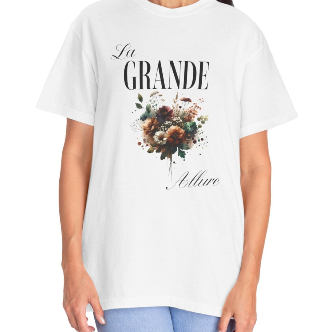 THE GRAND ELEGANCE T-SHIRT
