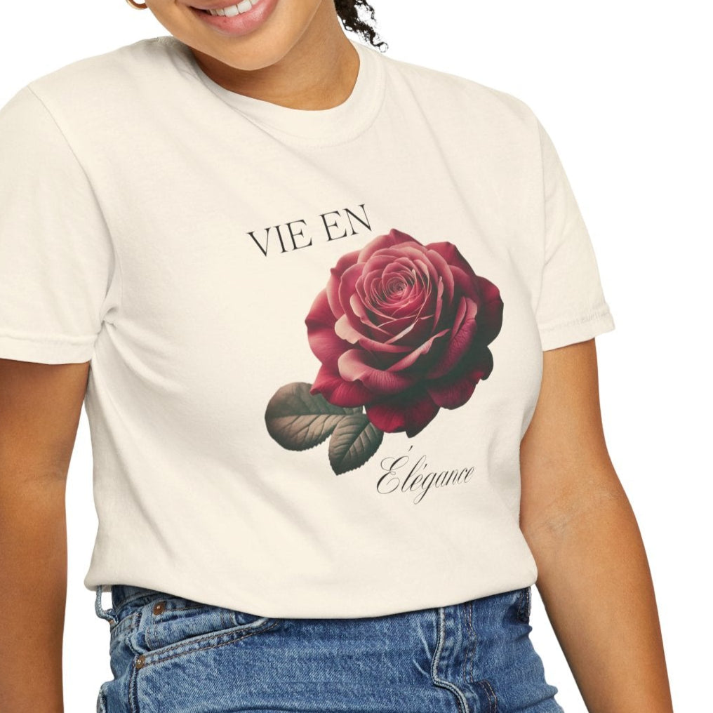 LIFE IN ELEGANCE T-SHIRT