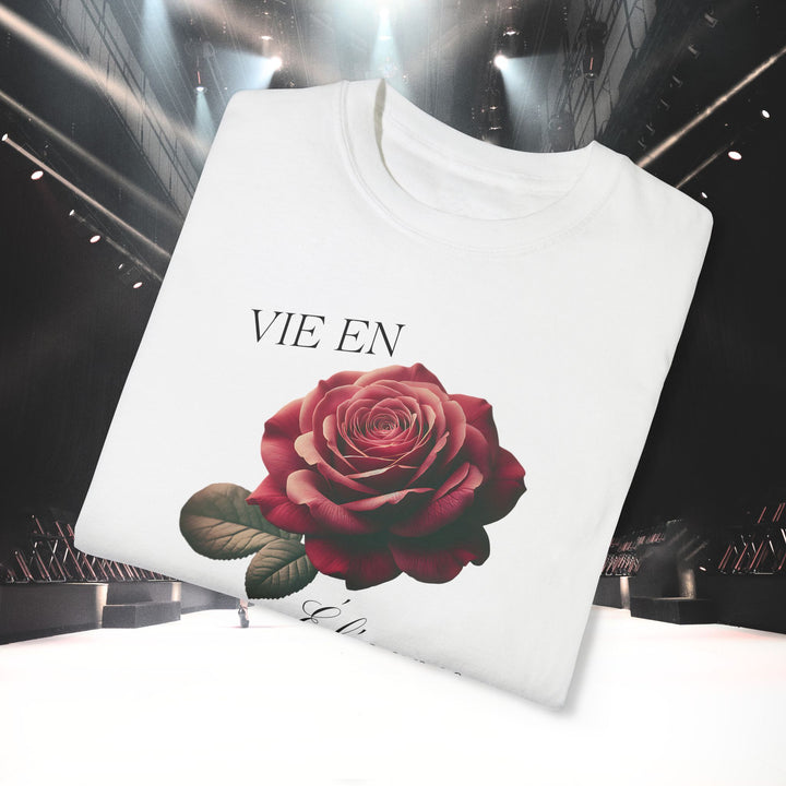 LIFE IN ELEGANCE T-SHIRT