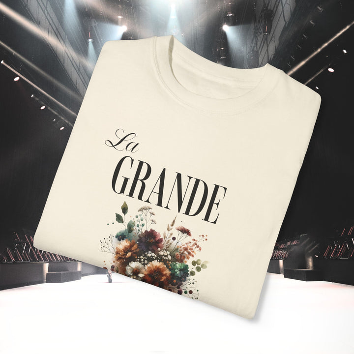 THE GRAND ELEGANCE T-SHIRT