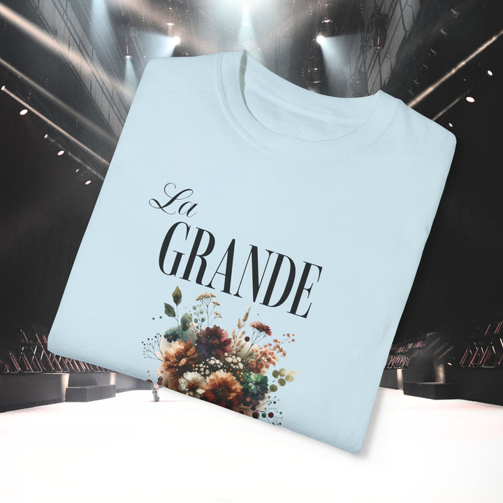 THE GRAND ELEGANCE T-SHIRT