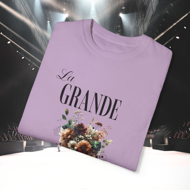 THE GRAND ELEGANCE T-SHIRT