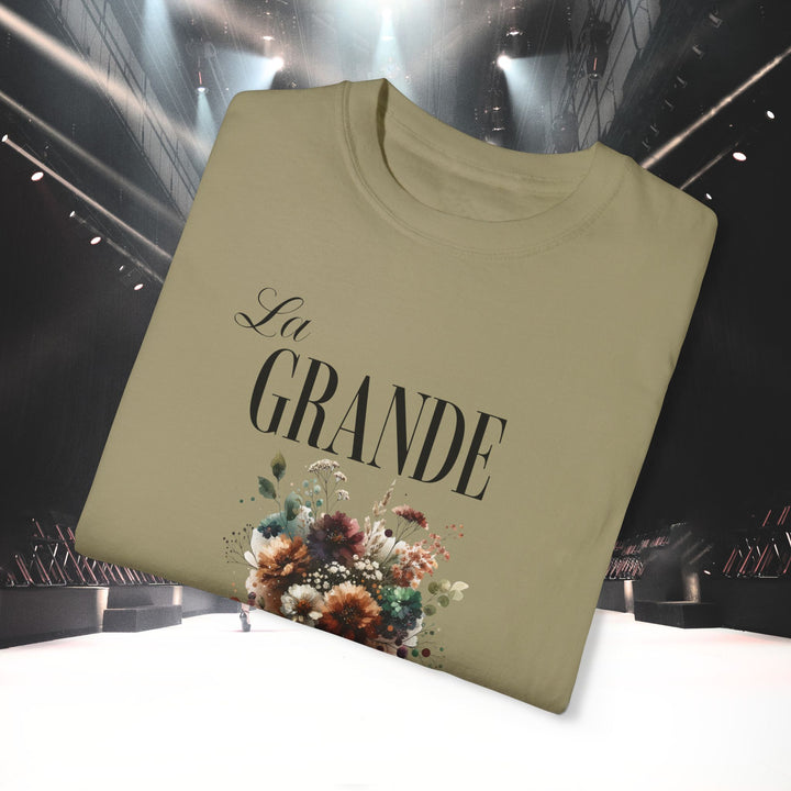 THE GRAND ELEGANCE T-SHIRT