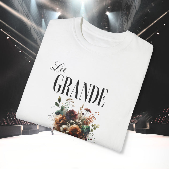 THE GRAND ELEGANCE T-SHIRT